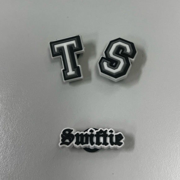 Taylor Swift Shoe Charms for Crocs - 3 pack - Picture 1 of 2